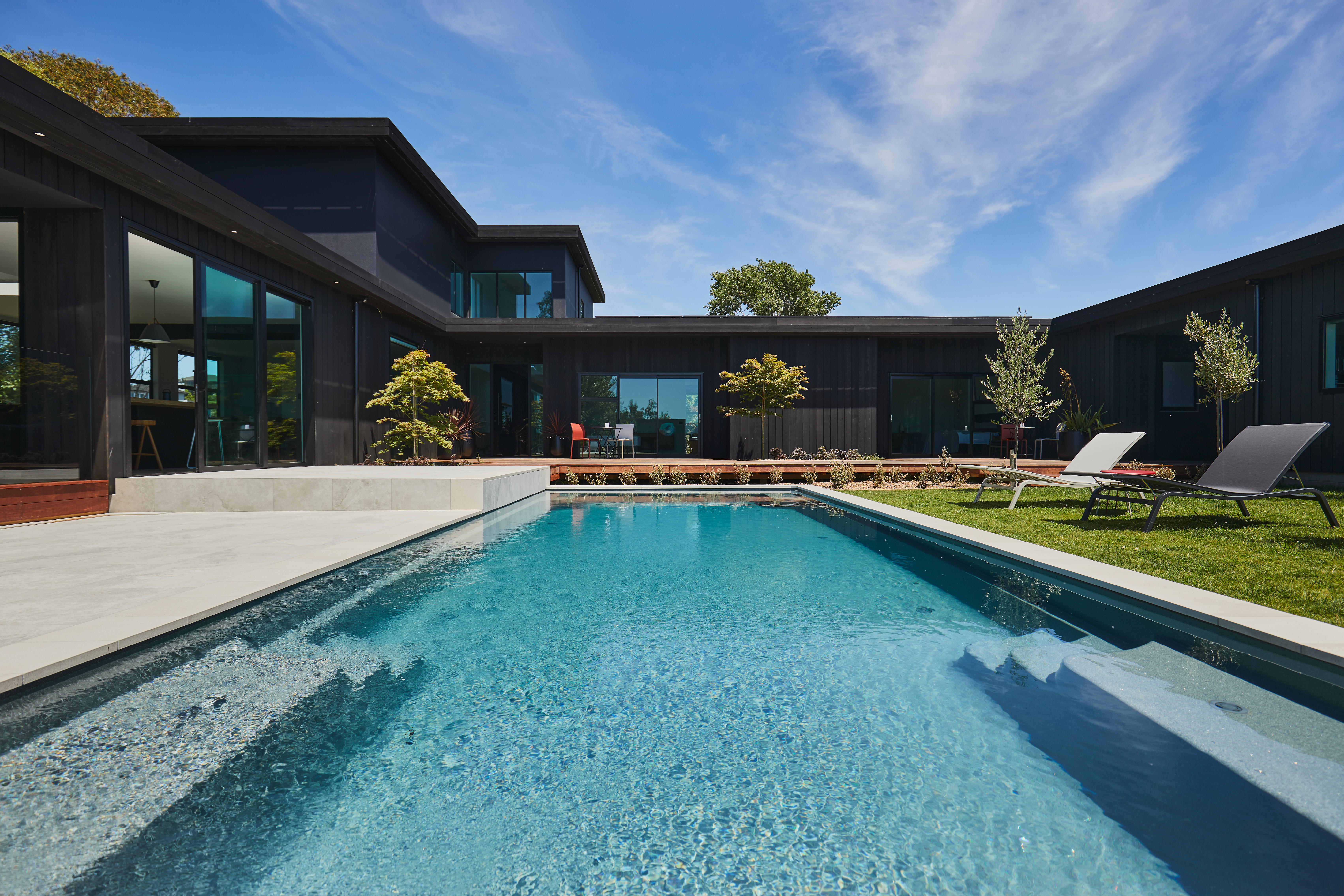 X Trainer 9.4 in Viridian by Aquanort Pools
