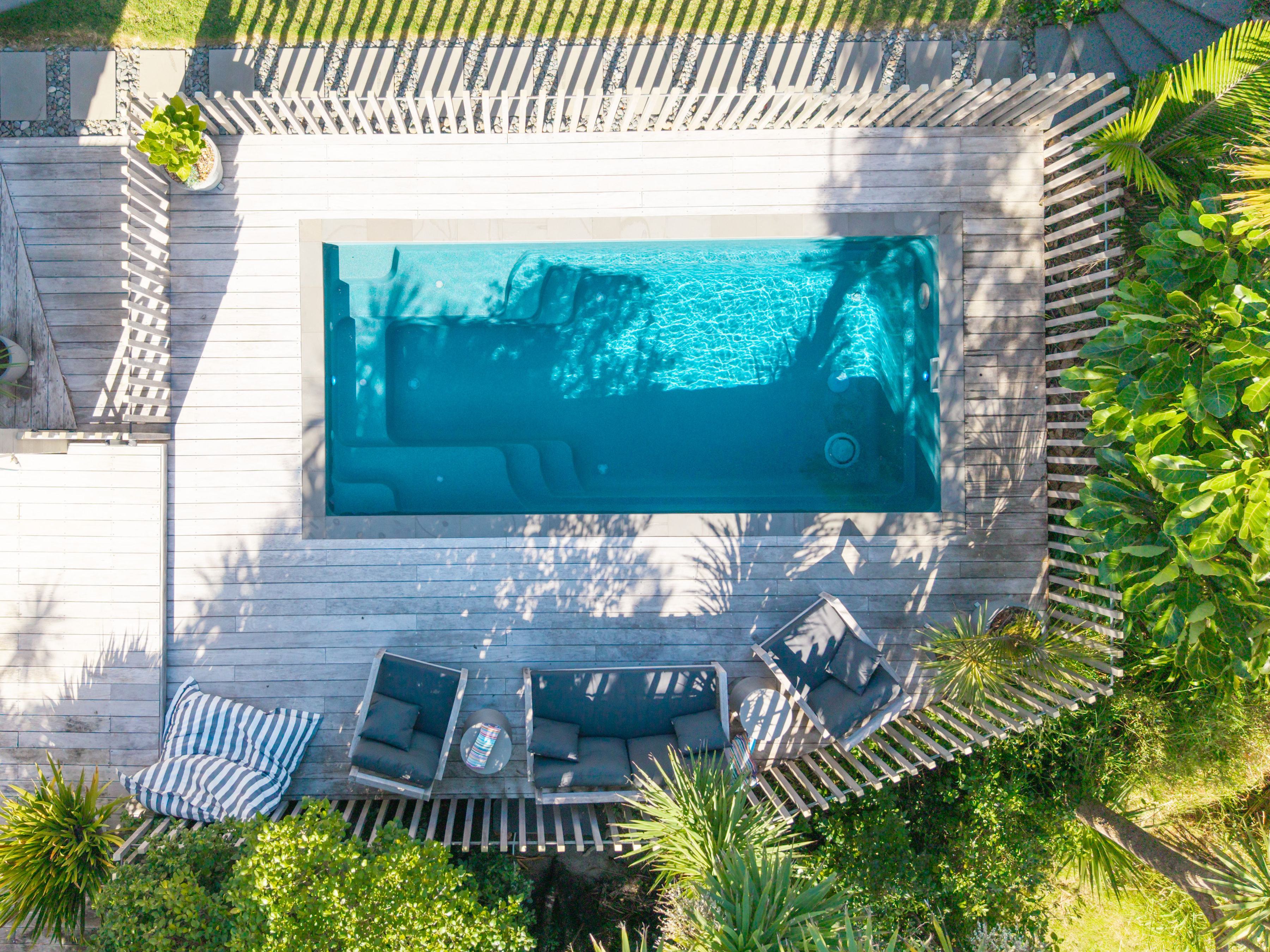 X-Trainer in Vercoe by Ultimate Pools